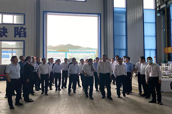 内蒙古自治区党委常委、通辽市委书记孟宪东携考察团到开云官方网站登录入口考察指导